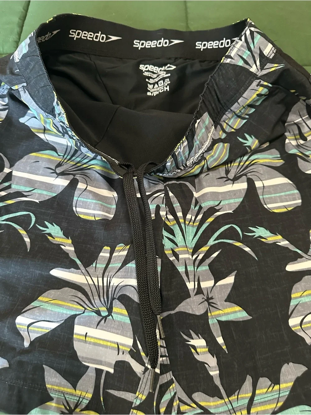 Speedo Men’s Black Floral Swim Shorts
